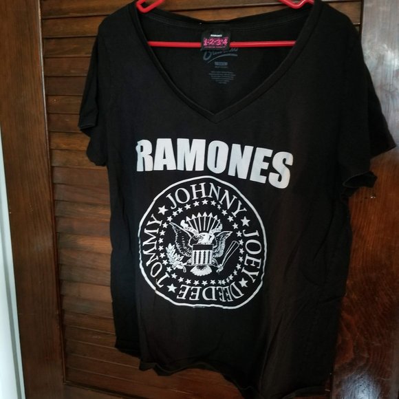 torrid Tops - Torrid black Ramones t-shirt 2x